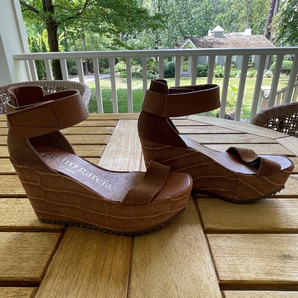 Pedro Garcia light Brown Suede Wedge Women's 37
